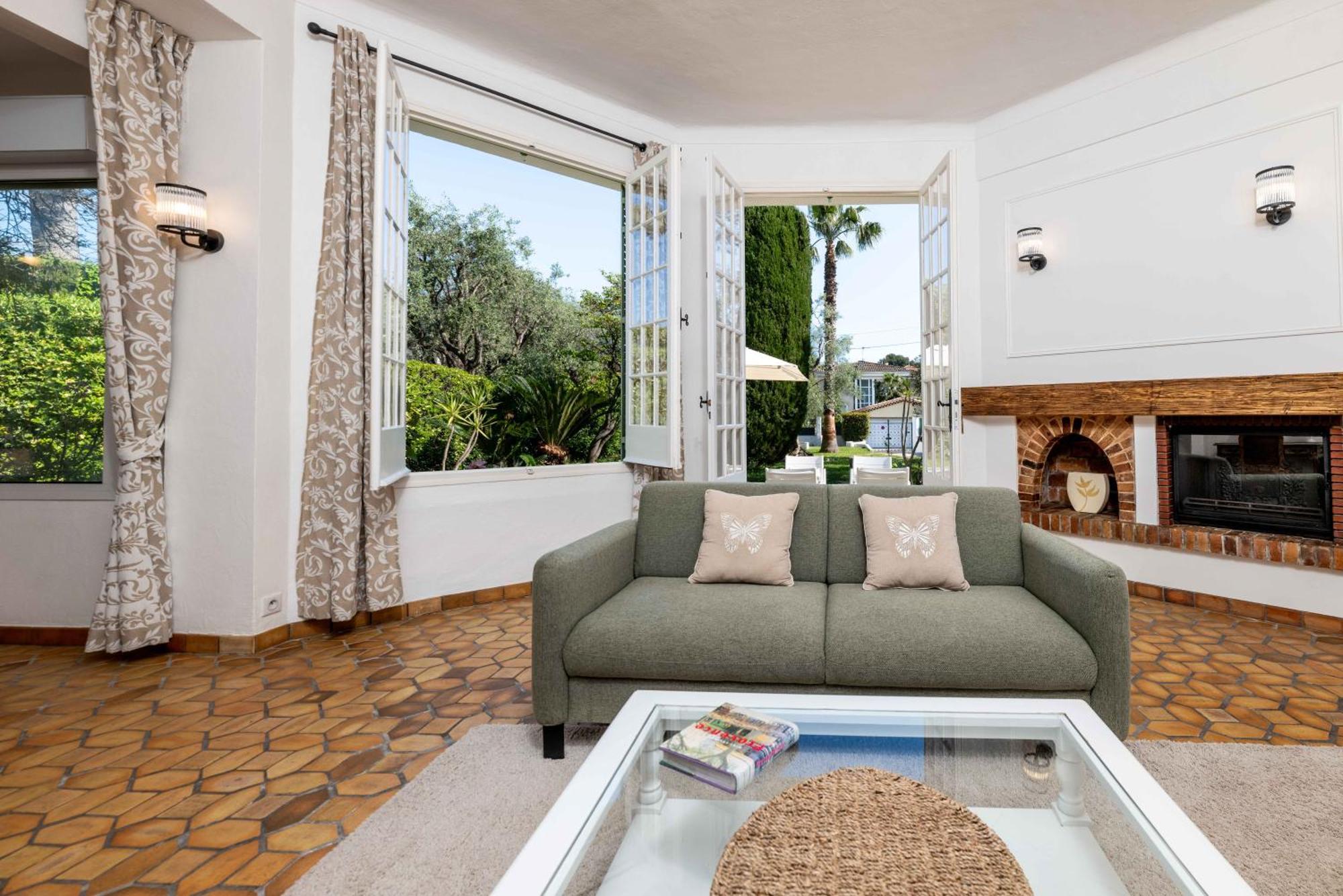 Mas Djoliba Hotel Antibes Phòng bức ảnh
